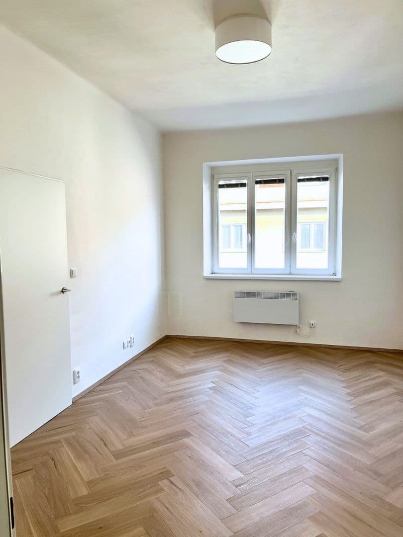 Prenájom bytu 2-izbový 41 m², Černokostelecká, Praha, Praha Prenájom bytu 2-izbový 41 m², Černokostelecká, Praha, Praha