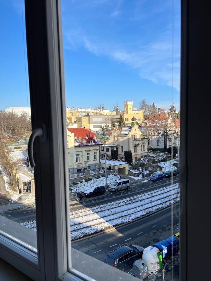 Prenájom bytu 2-izbový 41 m², Černokostelecká, Praha, Praha Prenájom bytu 2-izbový 41 m², Černokostelecká, Praha, Praha