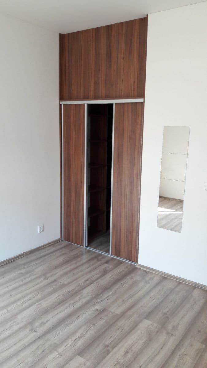 Prenájom bytu 2-izbový 55 m², Čestmírova, Praha, Praha Prenájom bytu 2-izbový 55 m², Čestmírova, Praha, Praha