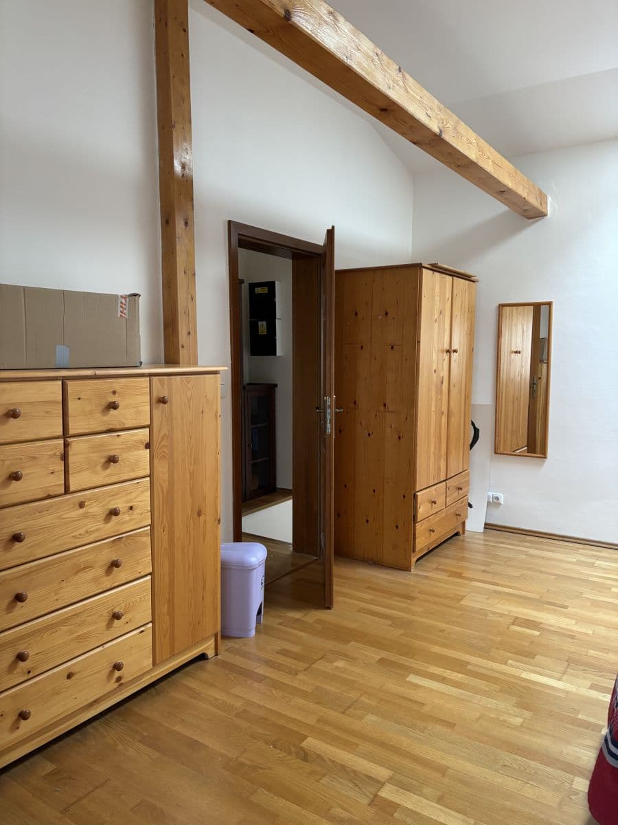 Prenájom bytu 82 m², K Holyni, Praha, Praha Prenájom bytu 82 m², K Holyni, Praha, Praha