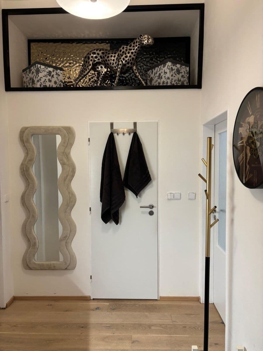 Prenájom bytu 45 m², Šafaříkova, Praha, Praha Prenájom bytu 45 m², Šafaříkova, Praha, Praha