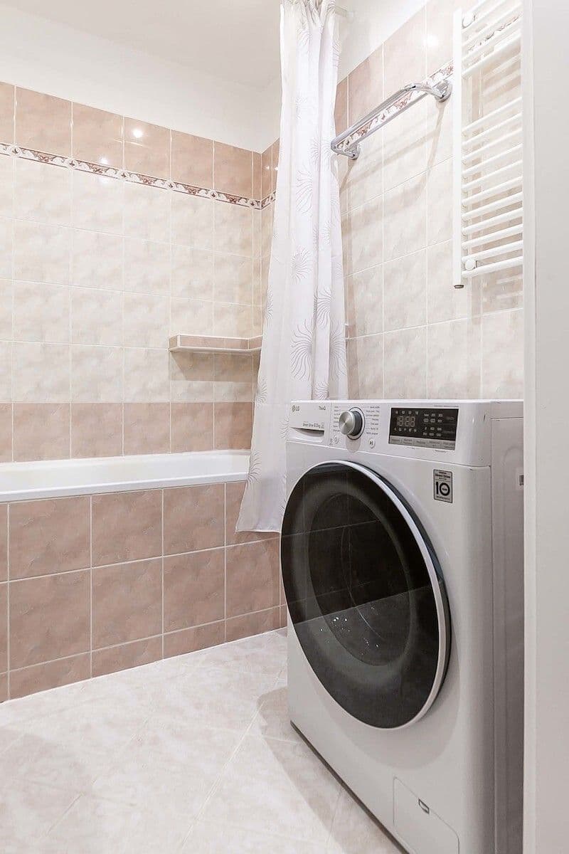 Predaj bytu 3-izbový 82 m², Bukolská, Praha, Praha Predaj bytu 3-izbový 82 m², Bukolská, Praha, Praha