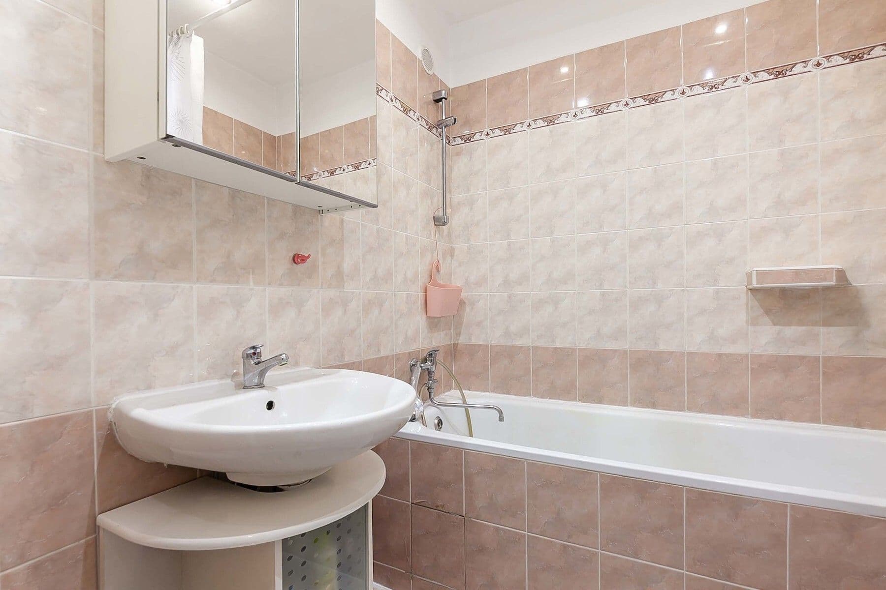 Predaj bytu 3-izbový 82 m², Bukolská, Praha, Praha Predaj bytu 3-izbový 82 m², Bukolská, Praha, Praha