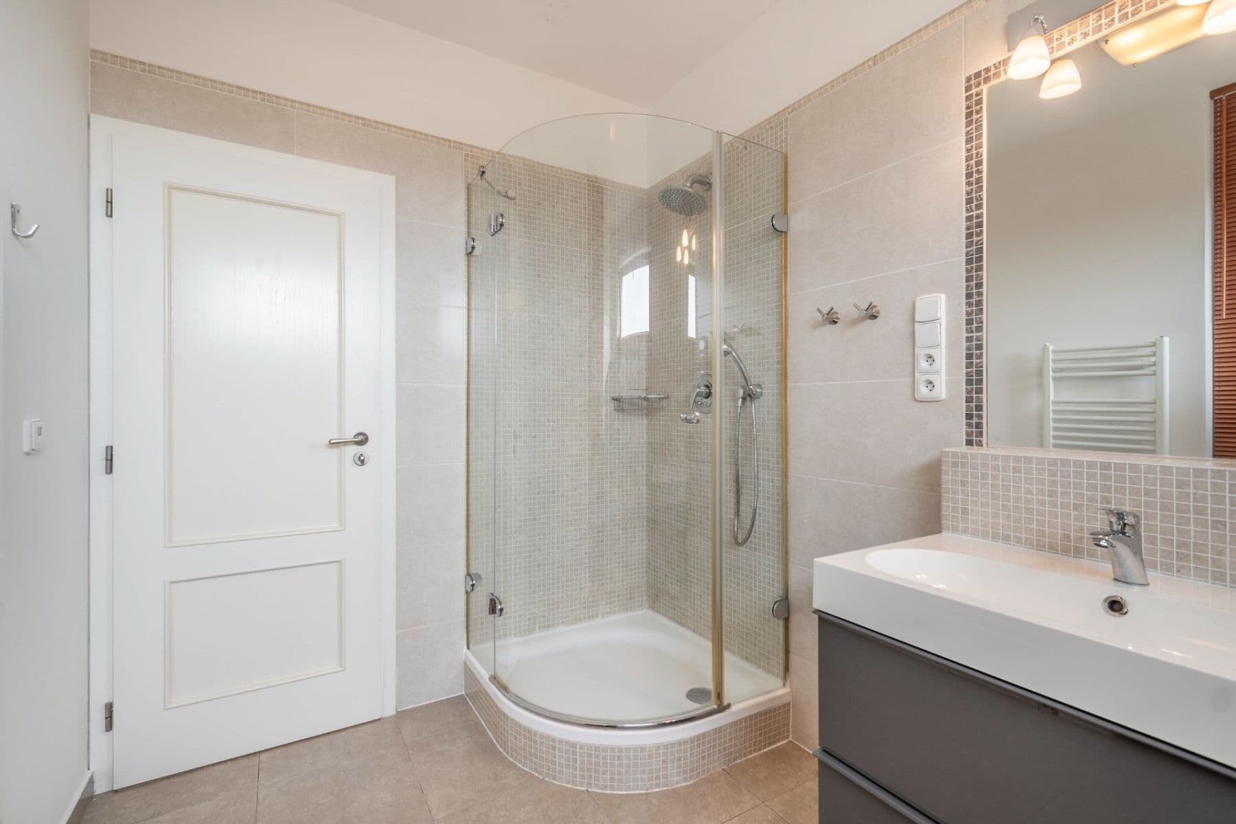 Prenájom bytu 3-izbový 86 m², Prorektorská, Praha, Praha Prenájom bytu 3-izbový 86 m², Prorektorská, Praha, Praha