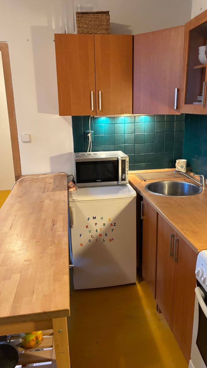 Prenájom bytu 1-izbový 19 m², Píseckého, Praha, Praha Prenájom bytu 1-izbový 19 m², Píseckého, Praha, Praha