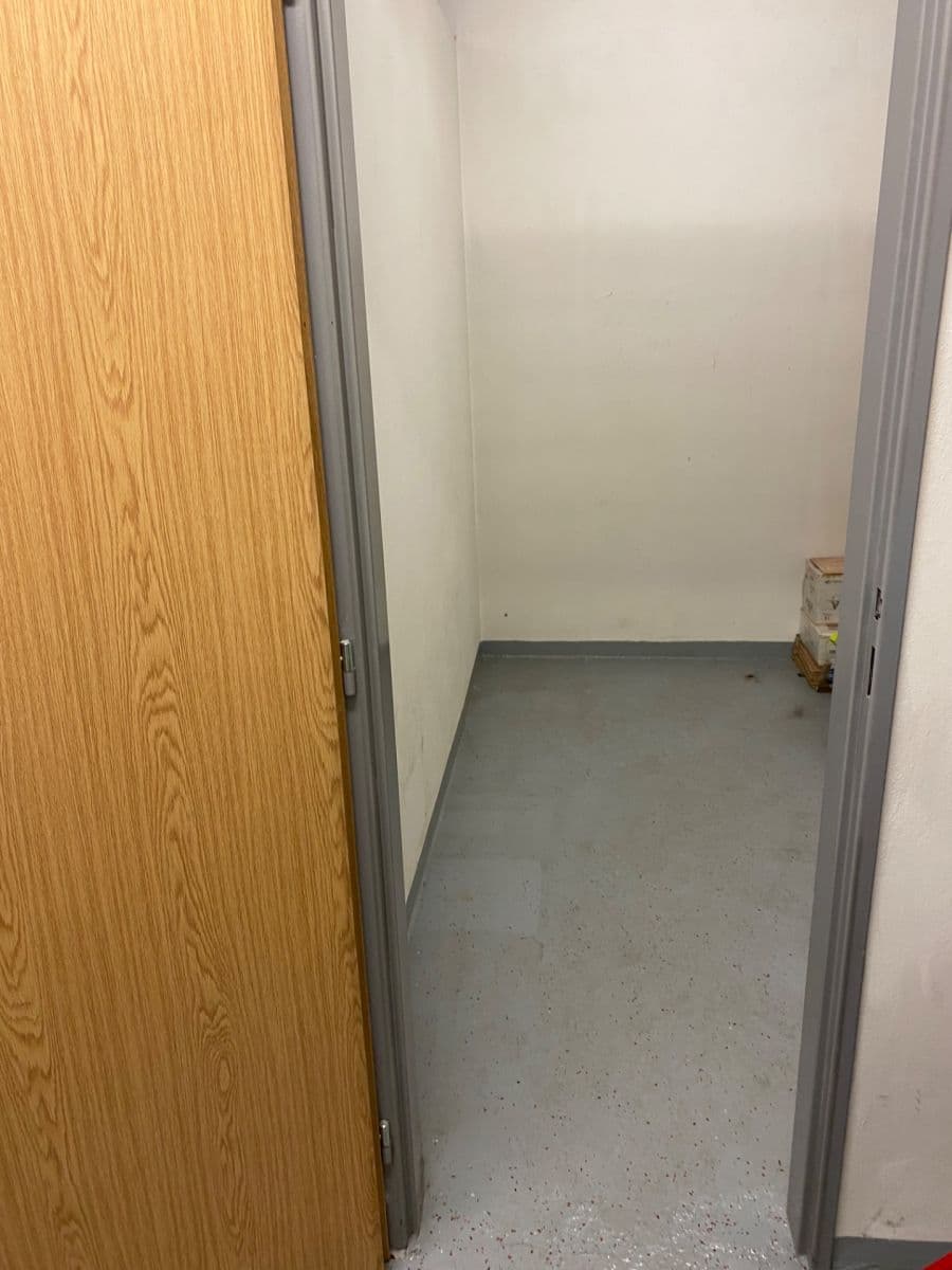 Prenájom bytu 4-izbový 118 m², Dusíkova, Brno, Jihomoravský kraj Prenájom bytu 4-izbový 118 m², Dusíkova, Brno, Jihomoravský kraj