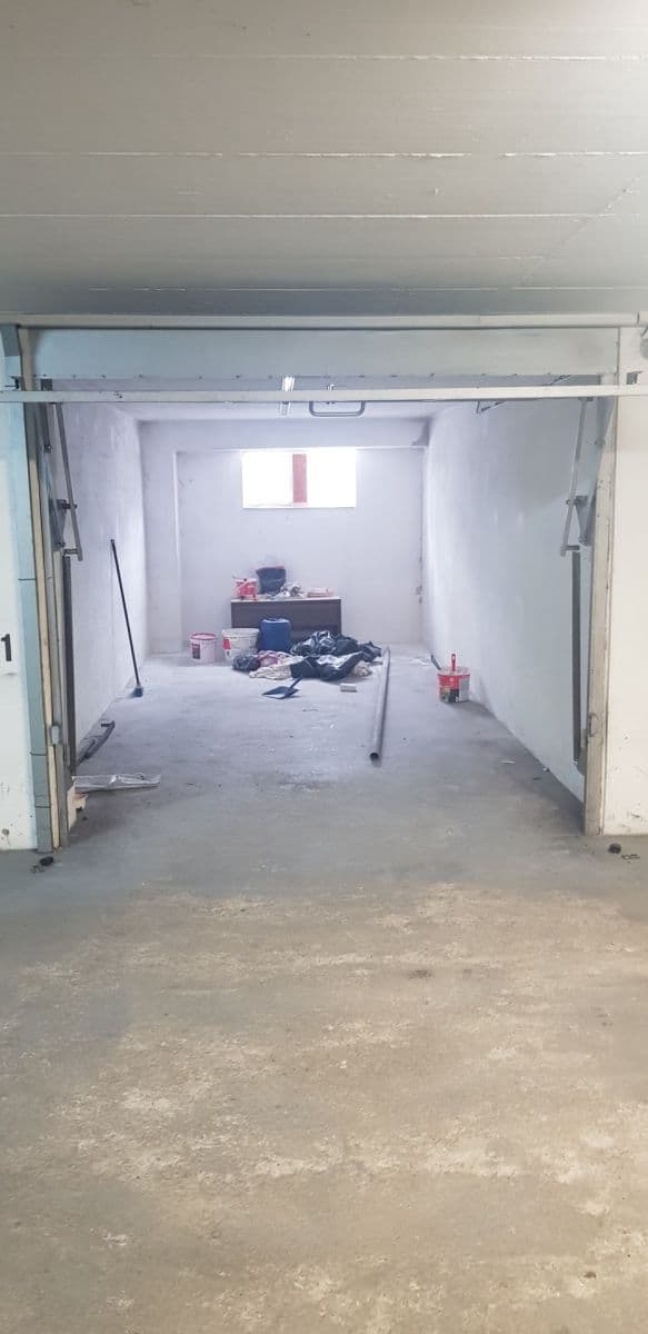 Prenájom garáže 17 m², Černyševského, Petržalka, Bratislavský kraj Prenájom garáže 17 m², Černyševského, Petržalka, Bratislavský kraj