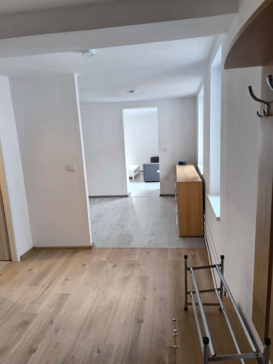 Prenájom bytu 2-izbový 54 m², Nádražní, Mutěnice, Jihomoravský kraj Prenájom bytu 2-izbový 54 m², Nádražní, Mutěnice, Jihomoravský kraj