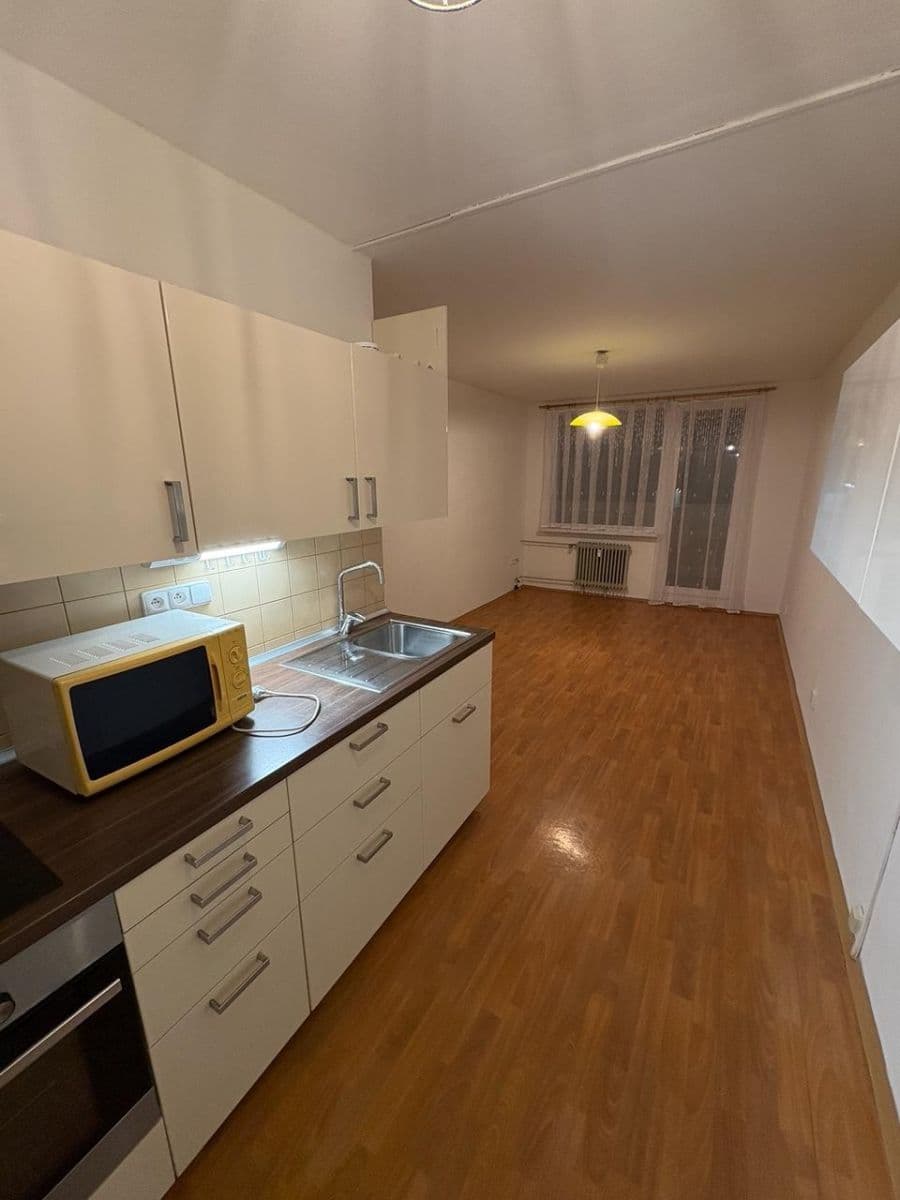 Prenájom bytu 2-izbový 39 m², Studentů, Kutná Hora, Středočeský kraj Prenájom bytu 2-izbový 39 m², Studentů, Kutná Hora, Středočeský kraj