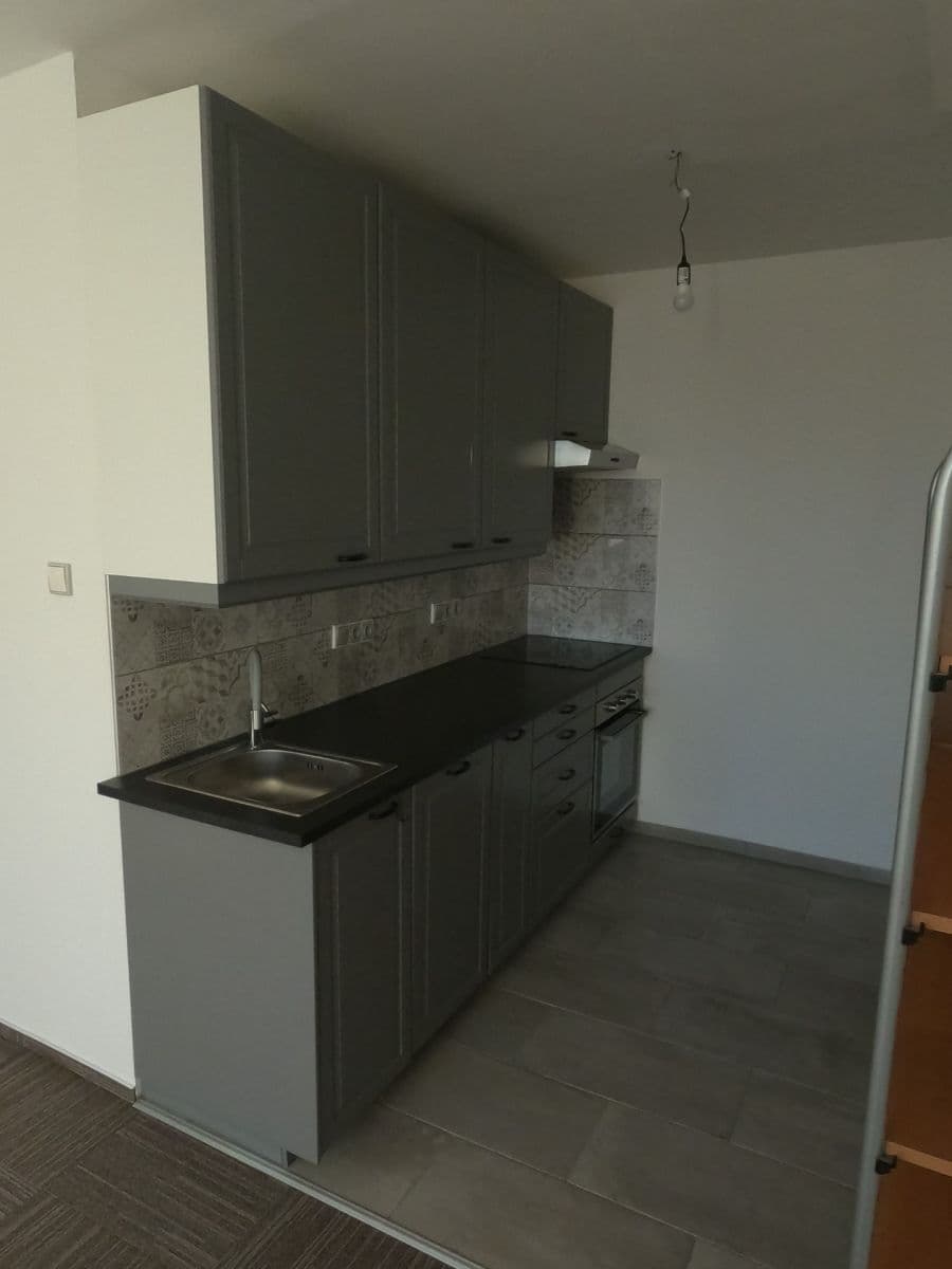 Predaj bytu 2-izbový 45 m², V Jezírkách, Praha, Praha Predaj bytu 2-izbový 45 m², V Jezírkách, Praha, Praha