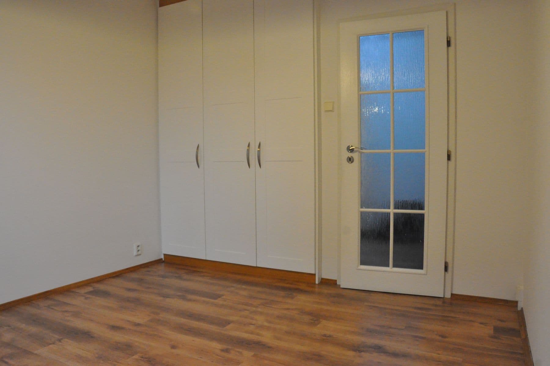 Prenájom bytu 4-izbový 74 m², Vavřenova, Praha, Praha Prenájom bytu 4-izbový 74 m², Vavřenova, Praha, Praha