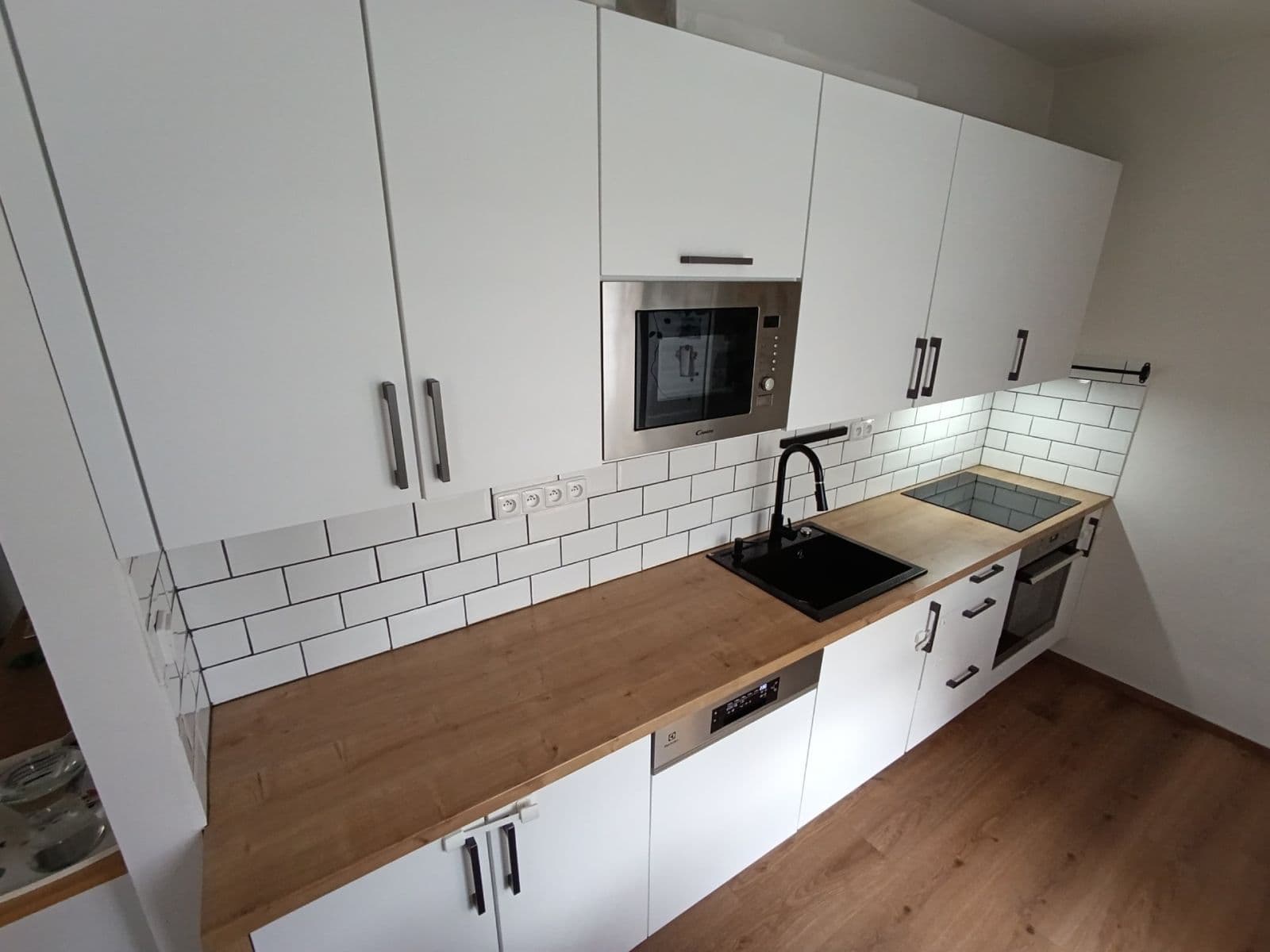 Prenájom bytu 2-izbový 54 m², Hodonínská, Praha, Praha Prenájom bytu 2-izbový 54 m², Hodonínská, Praha, Praha