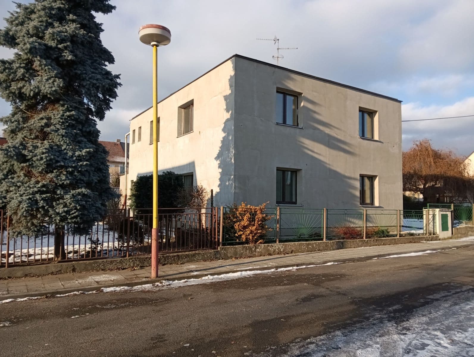 Prenájom domu 190 m², pozemek 612 m², Karla Čapka, Lom, Ústecký kraj Prenájom domu 190 m², pozemek 612 m², Karla Čapka, Lom, Ústecký kraj