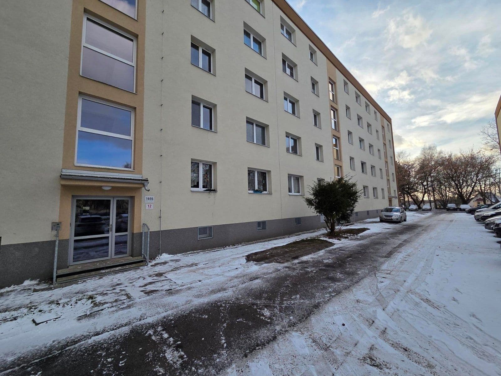 Prenájom bytu 1-izbový 34 m², Kořenského, Karviná, Moravskoslezský kraj Prenájom bytu 1-izbový 34 m², Kořenského, Karviná, Moravskoslezský kraj