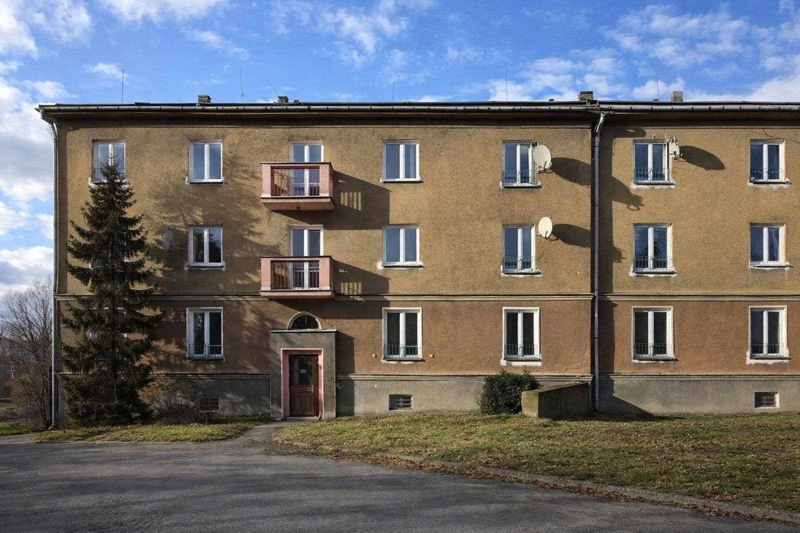 Prenájom bytu 2-izbový 52 m², Jarošova, Havířov, Moravskoslezský kraj Prenájom bytu 2-izbový 52 m², Jarošova, Havířov, Moravskoslezský kraj