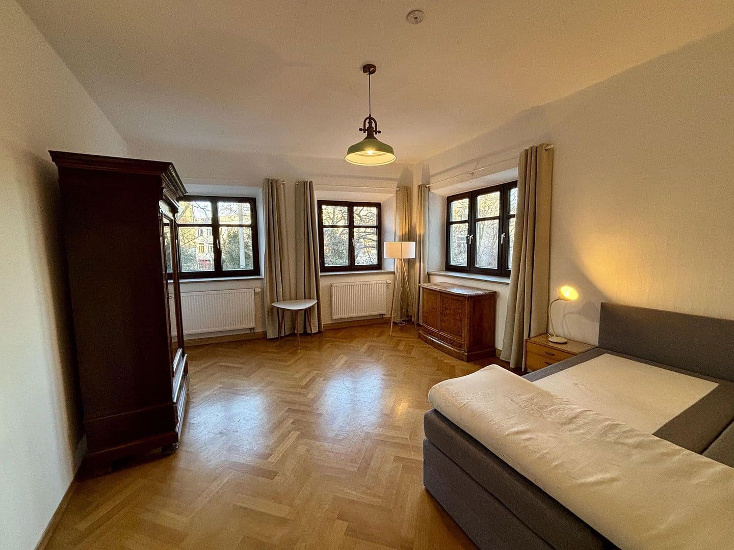 Prenájom bytu 100 m², Augsburg, Bavorsko Prenájom bytu 100 m², Augsburg, Bavorsko