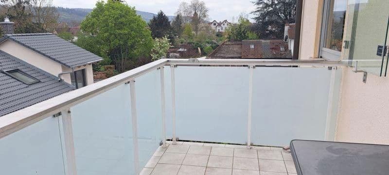 Prenájom bytu 4-izbový 128 m², Karlsruhe, Bádensko-Wurttembersko Prenájom bytu 4-izbový 128 m², Karlsruhe, Bádensko-Wurttembersko