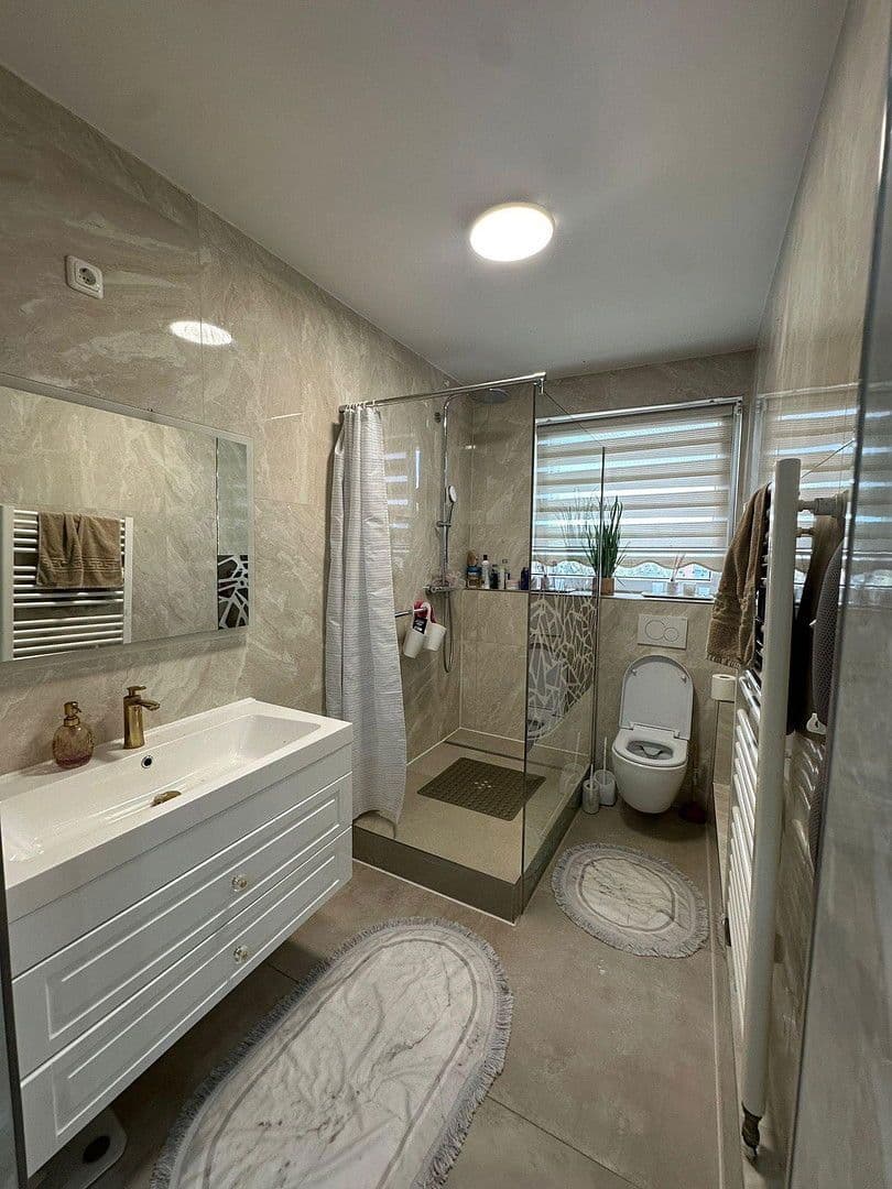 Predaj bytu 3-izbový 103 m², Frankfurt am Main, Hesensko Predaj bytu 3-izbový 103 m², Frankfurt am Main, Hesensko