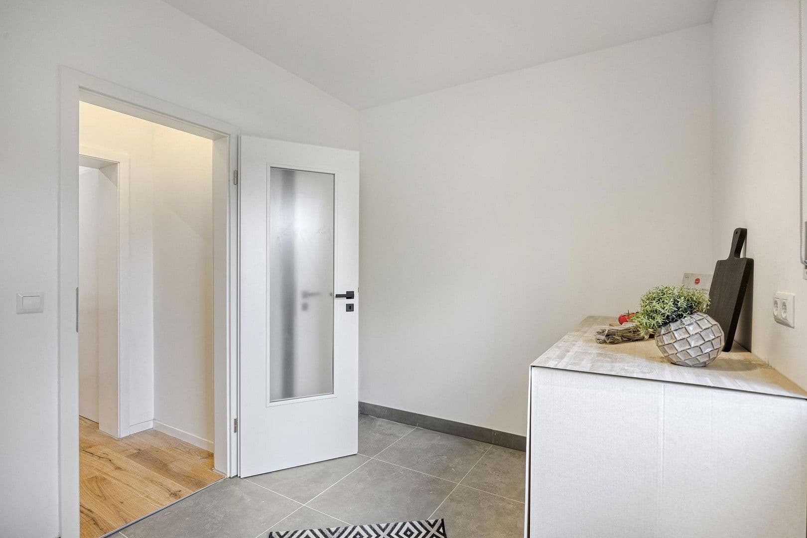 Predaj bytu 3-izbový 84 m², Meerbusch, Severné Porýnie - Westfálsko Predaj bytu 3-izbový 84 m², Meerbusch, Severné Porýnie - Westfálsko