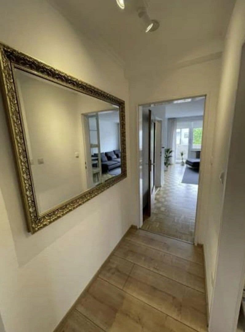 Prenájom bytu 2-izbový 57 m², München, Bavorsko Prenájom bytu 2-izbový 57 m², München, Bavorsko