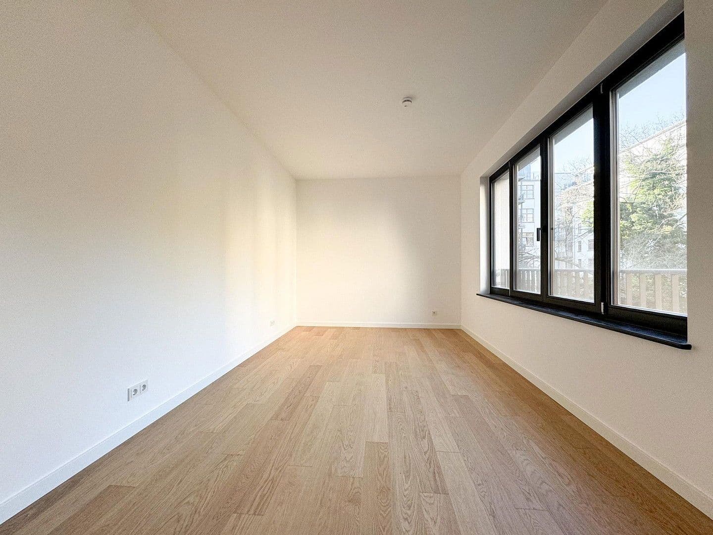 Predaj bytu 3-izbový 80 m², Berlin, Berlín Predaj bytu 3-izbový 80 m², Berlin, Berlín