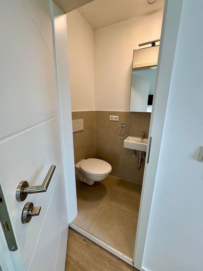 Prenájom bytu 1-izbový 25 m², Badener Str. 34, Karlsruhe, Bádensko-Wurttembersko Prenájom bytu 1-izbový 25 m², Badener Str. 34, Karlsruhe, Bádensko-Wurttembersko