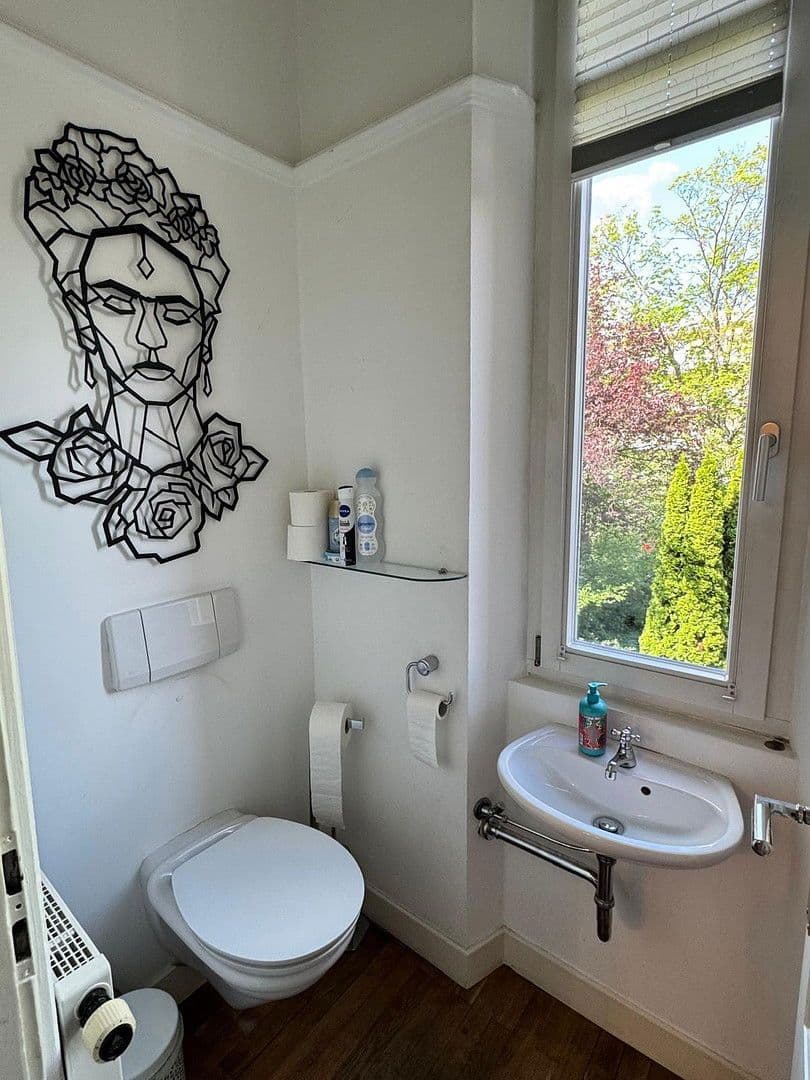 Prenájom bytu 6-izbový 254 m², Nürnberg, Bavorsko Prenájom bytu 6-izbový 254 m², Nürnberg, Bavorsko