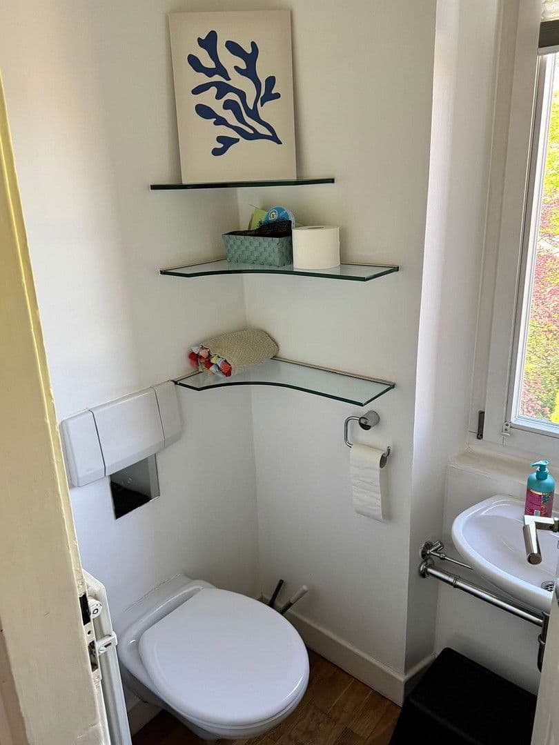 Prenájom bytu 6-izbový 254 m², Nürnberg, Bavorsko Prenájom bytu 6-izbový 254 m², Nürnberg, Bavorsko