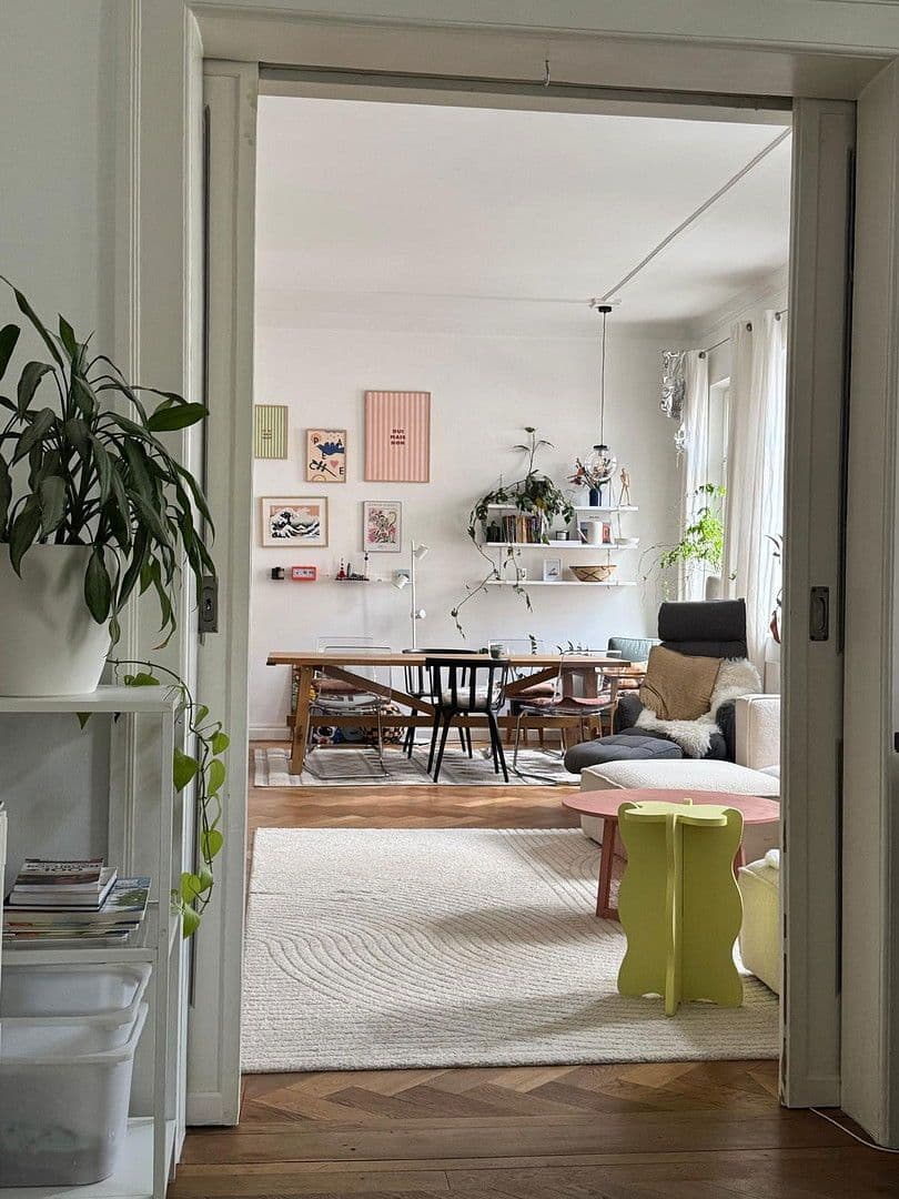 Prenájom bytu 6-izbový 254 m², Nürnberg, Bavorsko Prenájom bytu 6-izbový 254 m², Nürnberg, Bavorsko