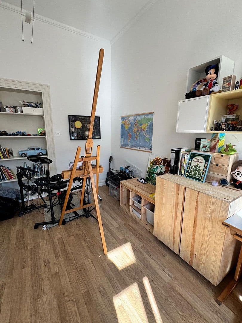 Prenájom bytu 6-izbový 254 m², Nürnberg, Bavorsko Prenájom bytu 6-izbový 254 m², Nürnberg, Bavorsko