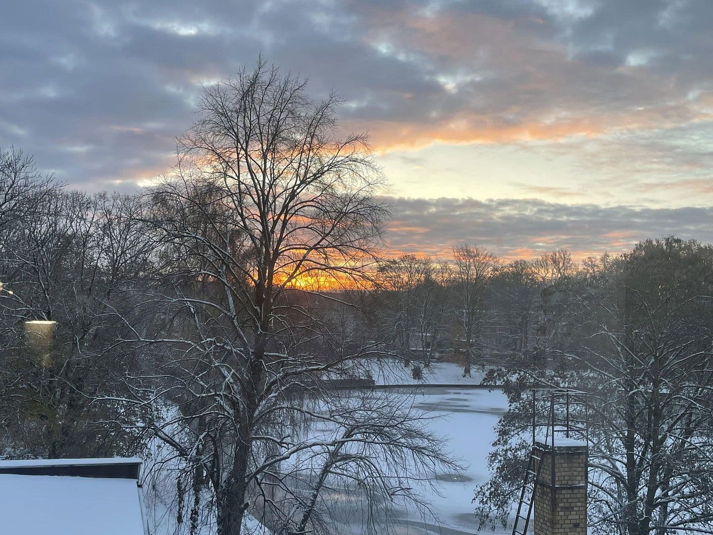 Prenájom bytu 3-izbový 77 m², Berlin, Berlín Prenájom bytu 3-izbový 77 m², Berlin, Berlín