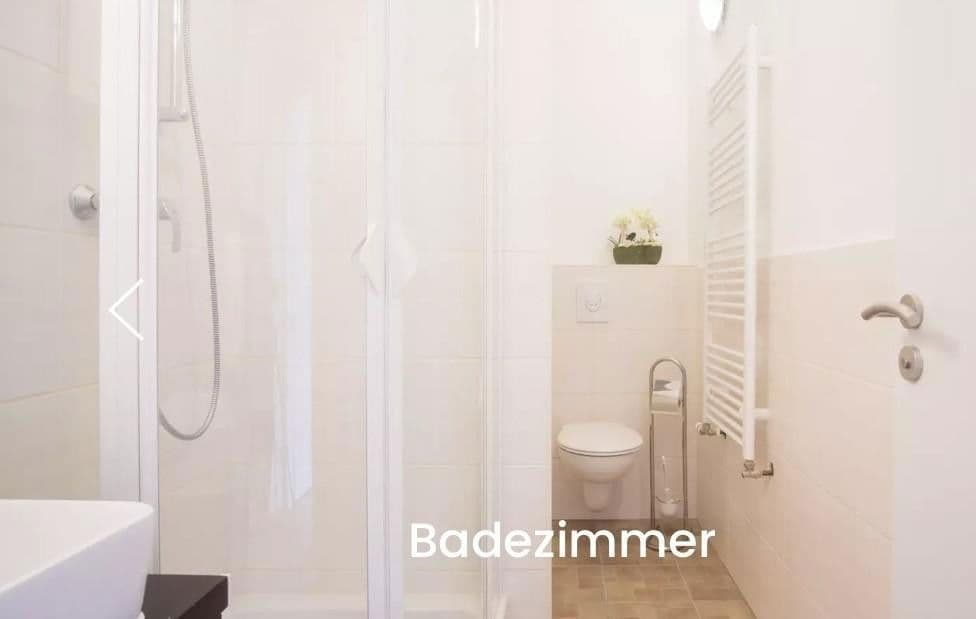 Prenájom bytu 4-izbový 80 m², Berlin, Berlín Prenájom bytu 4-izbový 80 m², Berlin, Berlín