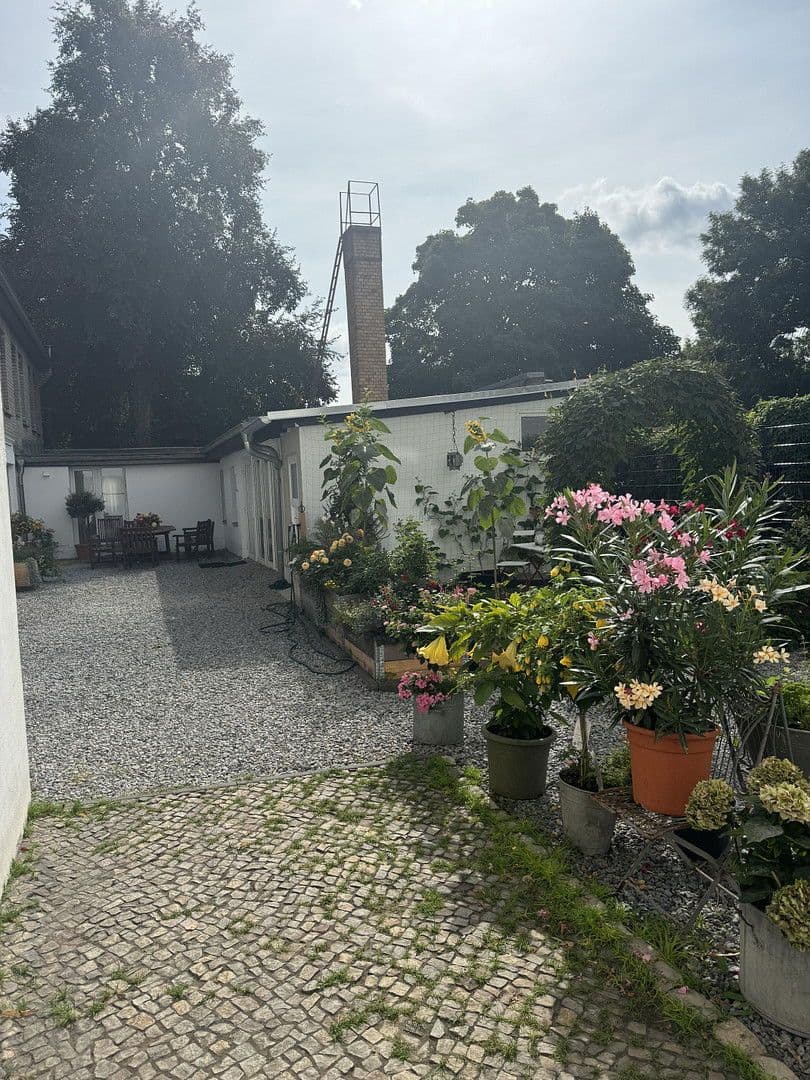 Prenájom bytu 1-izbový 10 m², Berlin, Berlín Prenájom bytu 1-izbový 10 m², Berlin, Berlín