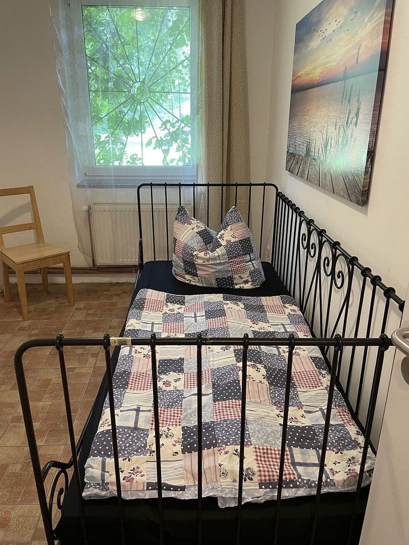 Prenájom bytu 1-izbový 10 m², Berlin, Berlín Prenájom bytu 1-izbový 10 m², Berlin, Berlín