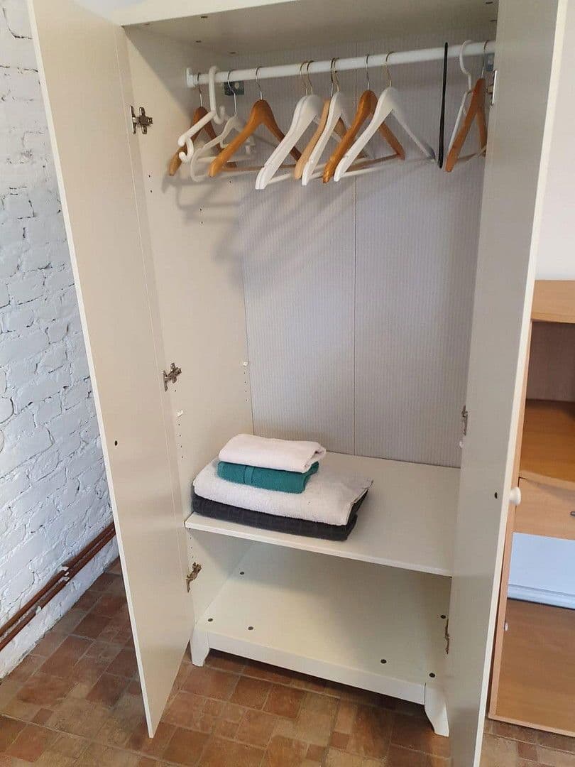 Prenájom bytu 1-izbový 10 m², Berlin, Berlín Prenájom bytu 1-izbový 10 m², Berlin, Berlín