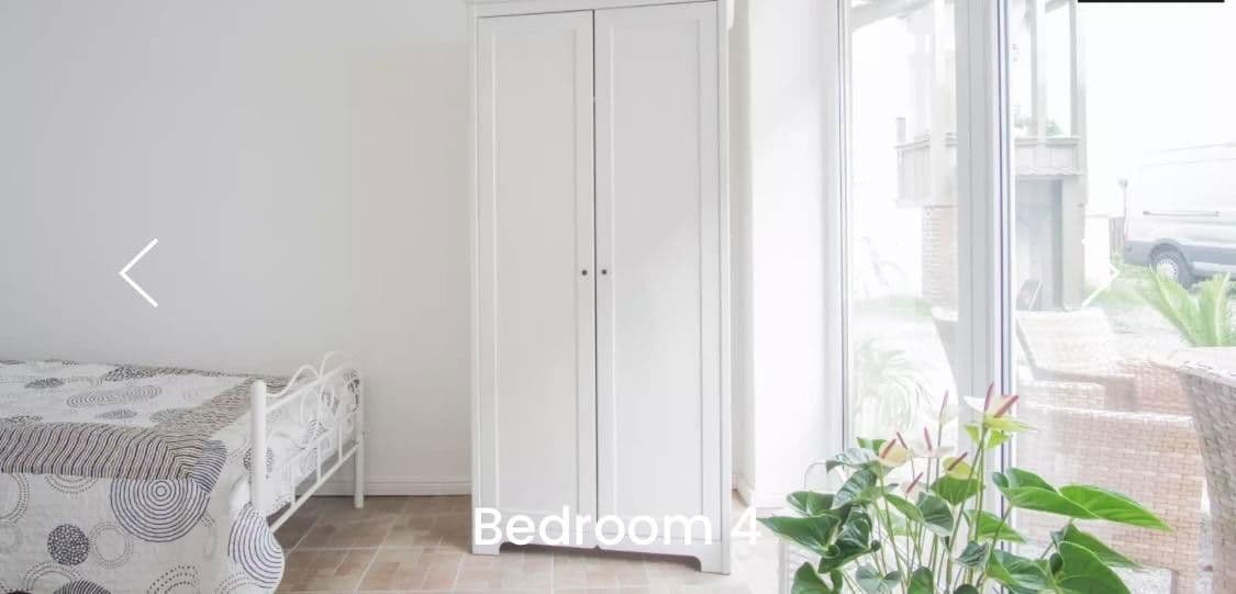 Prenájom bytu 1-izbový 10 m², Berlin, Berlín Prenájom bytu 1-izbový 10 m², Berlin, Berlín