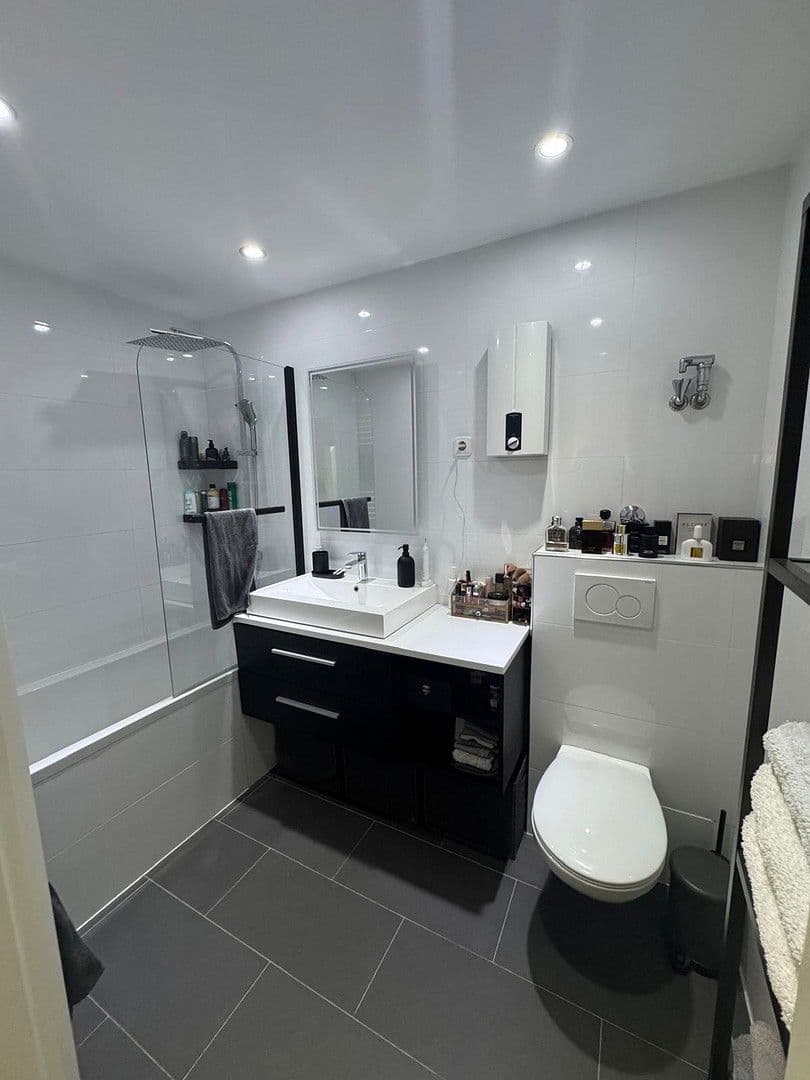 Predaj bytu 3-izbový 73 m², An der Rheinbahn 17, Meerbusch, Severné Porýnie - Westfálsko Predaj bytu 3-izbový 73 m², An der Rheinbahn 17, Meerbusch, Severné Porýnie - Westfálsko