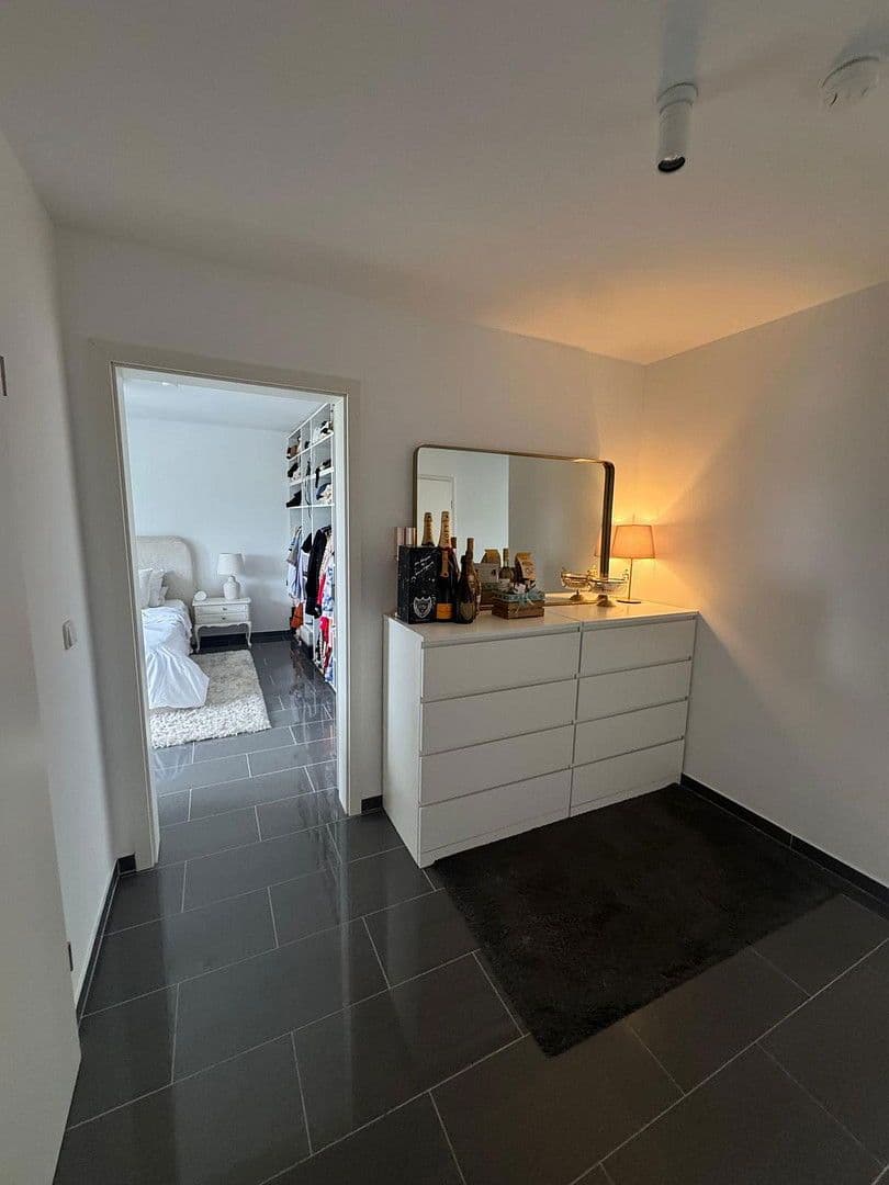 Predaj bytu 3-izbový 73 m², An der Rheinbahn 17, Meerbusch, Severné Porýnie - Westfálsko Predaj bytu 3-izbový 73 m², An der Rheinbahn 17, Meerbusch, Severné Porýnie - Westfálsko