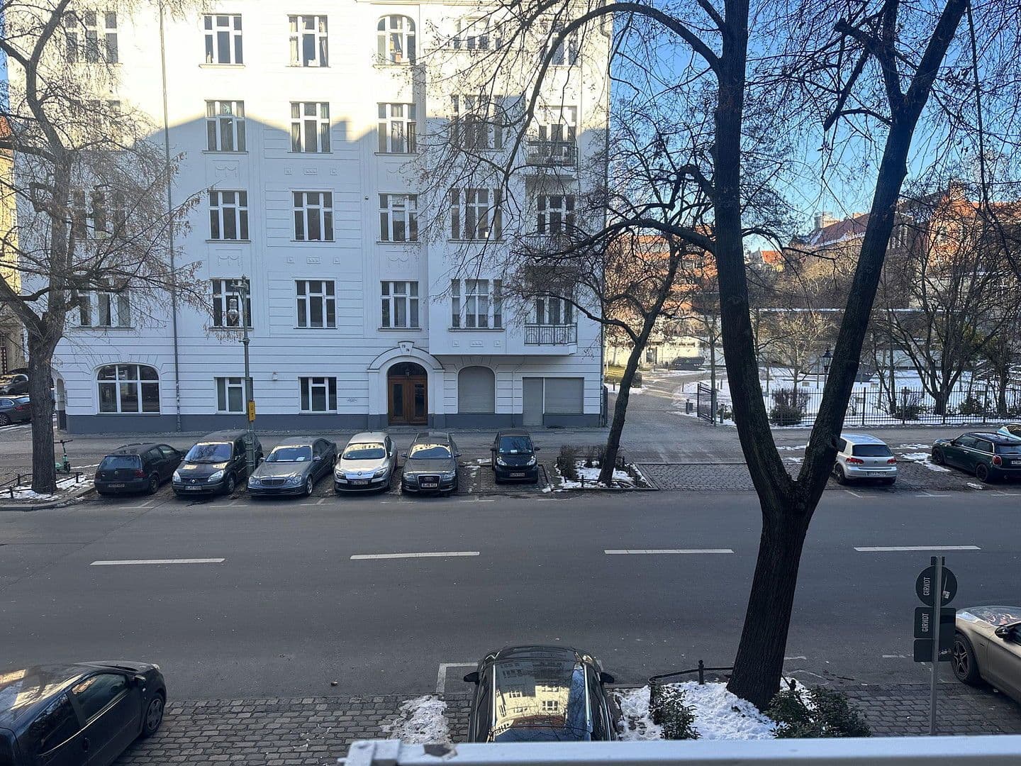 Prenájom bytu 3-izbový 93 m², Sophie-Charlotten-Str. 49, Berlin, Berlín Prenájom bytu 3-izbový 93 m², Sophie-Charlotten-Str. 49, Berlin, Berlín