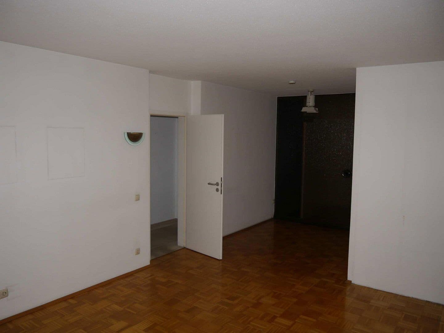 Predaj bytu 3-izbový 95 m², Mülheim an der Ruhr, Severné Porýnie - Westfálsko Predaj bytu 3-izbový 95 m², Mülheim an der Ruhr, Severné Porýnie - Westfálsko