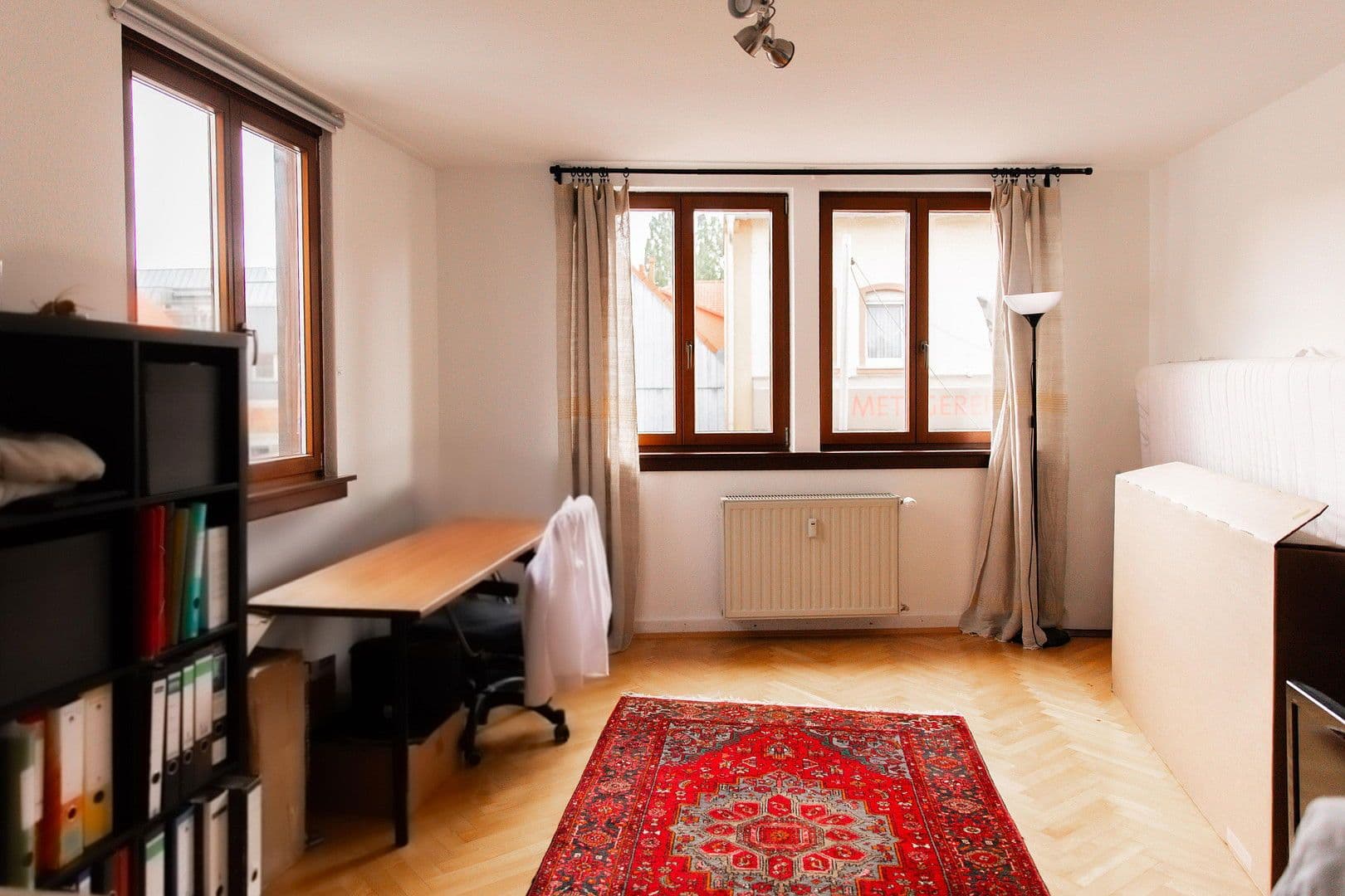 Predaj domu 386 m², pozemek 208 m², Röhrborngasse 1, Bergen-Enkheim, Hesensko Predaj domu 386 m², pozemek 208 m², Röhrborngasse 1, Bergen-Enkheim, Hesensko