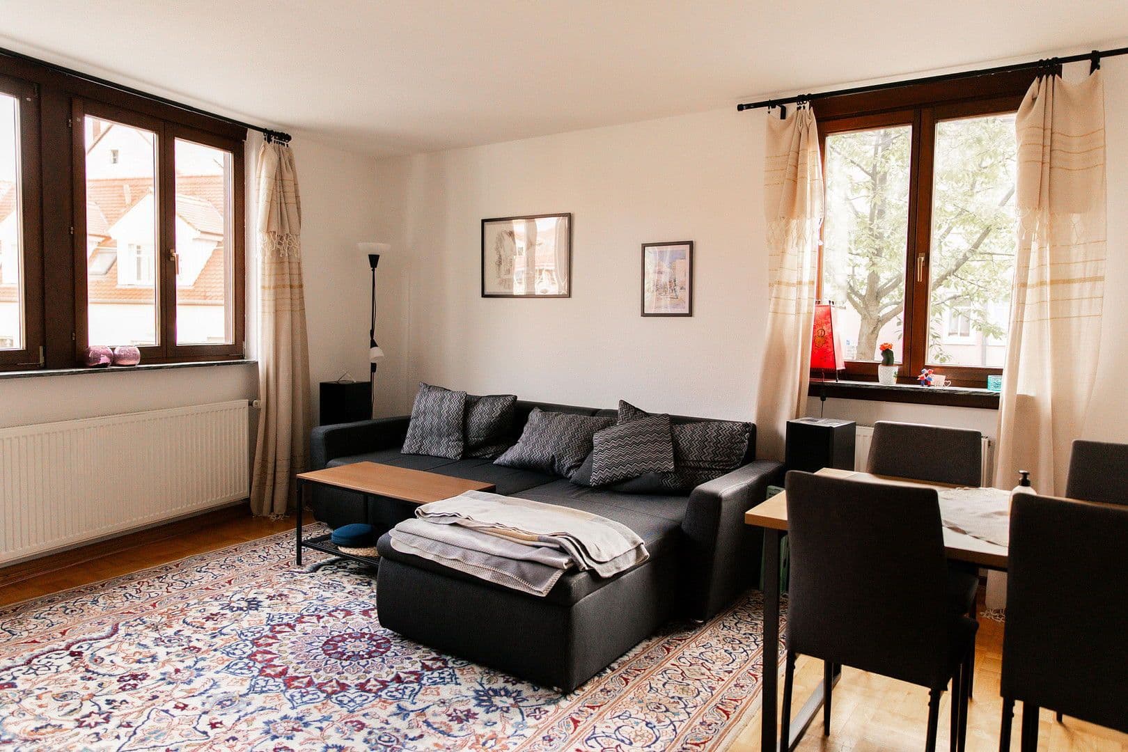 Predaj domu 386 m², pozemek 208 m², Röhrborngasse 1, Bergen-Enkheim, Hesensko Predaj domu 386 m², pozemek 208 m², Röhrborngasse 1, Bergen-Enkheim, Hesensko