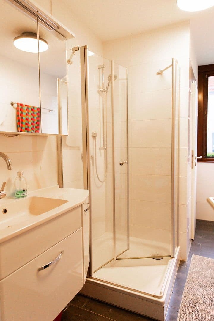 Predaj domu 386 m², pozemek 208 m², Röhrborngasse 1, Bergen-Enkheim, Hesensko Predaj domu 386 m², pozemek 208 m², Röhrborngasse 1, Bergen-Enkheim, Hesensko