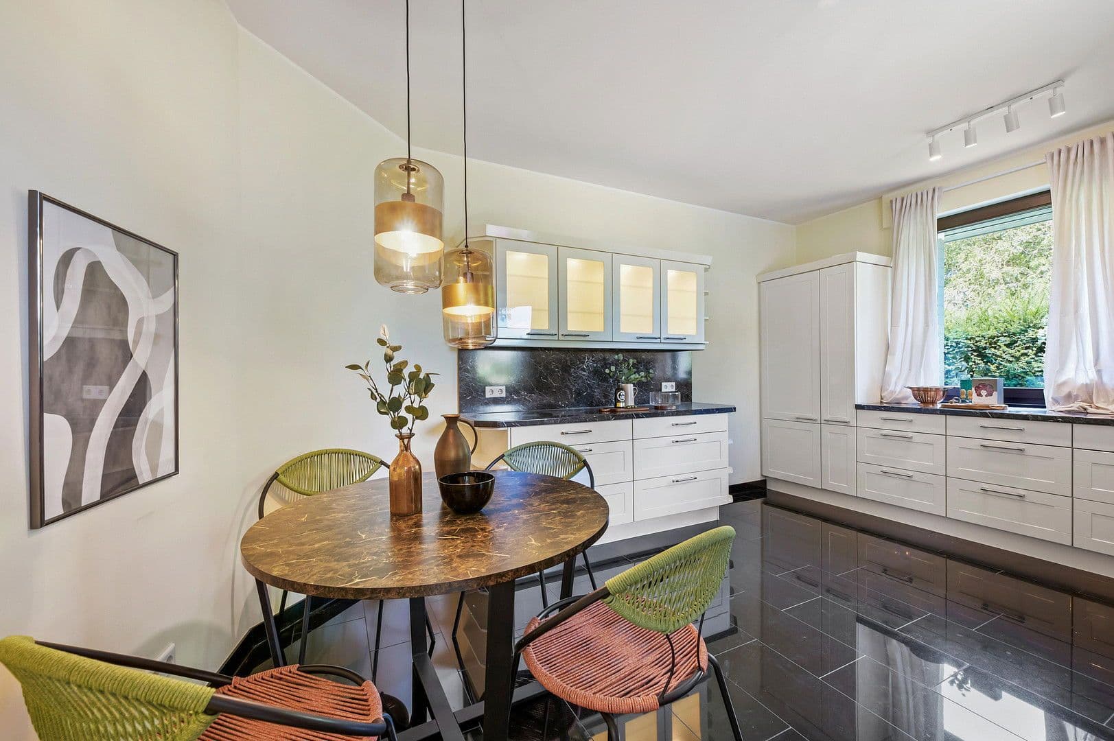 Predaj domu 103 m², pozemek 277 m², Meckenheim, Severné Porýnie - Westfálsko Predaj domu 103 m², pozemek 277 m², Meckenheim, Severné Porýnie - Westfálsko