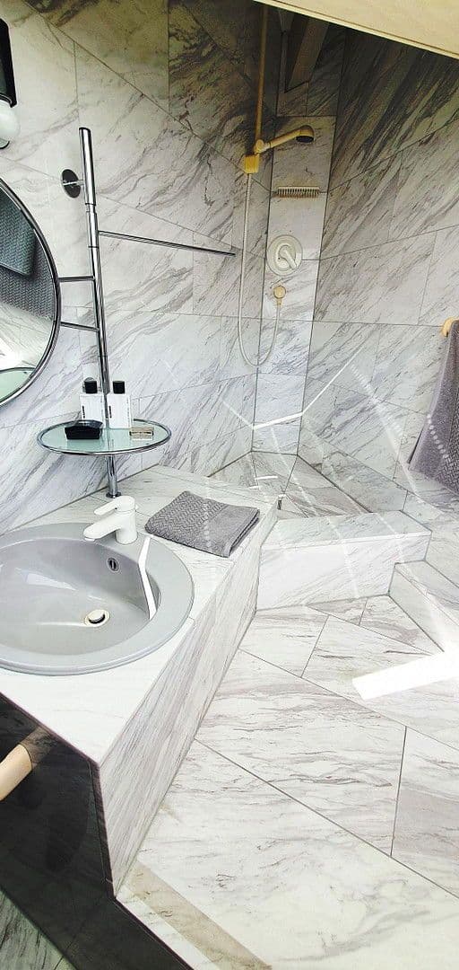 Predaj bytu 3-izbový 117 m², Berner Str. 8, Stuttgart, Bádensko-Wurttembersko Predaj bytu 3-izbový 117 m², Berner Str. 8, Stuttgart, Bádensko-Wurttembersko