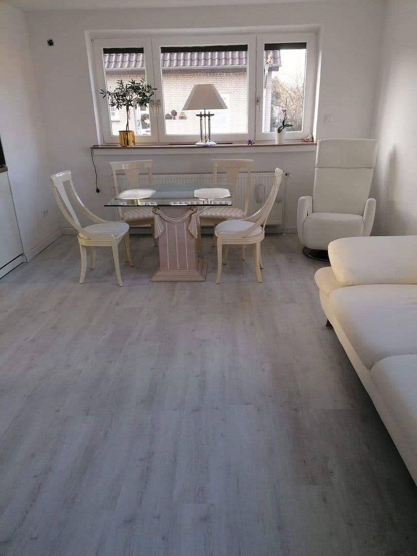 Predaj domu 122 m², pozemek 826 m², Bremen, Brémy Predaj domu 122 m², pozemek 826 m², Bremen, Brémy