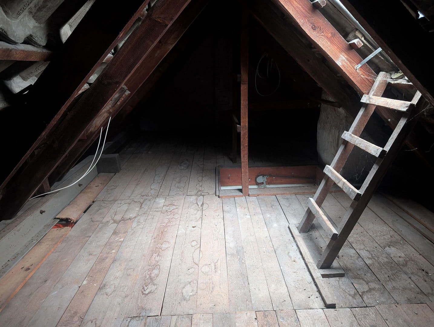 Predaj domu 122 m², pozemek 826 m², Bremen, Brémy Predaj domu 122 m², pozemek 826 m², Bremen, Brémy