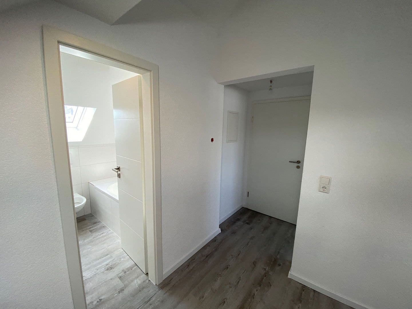 Prenájom bytu 1-izbový 25 m², Schillerstraße 12, Pforzheim, Bádensko-Wurttembersko Prenájom bytu 1-izbový 25 m², Schillerstraße 12, Pforzheim, Bádensko-Wurttembersko