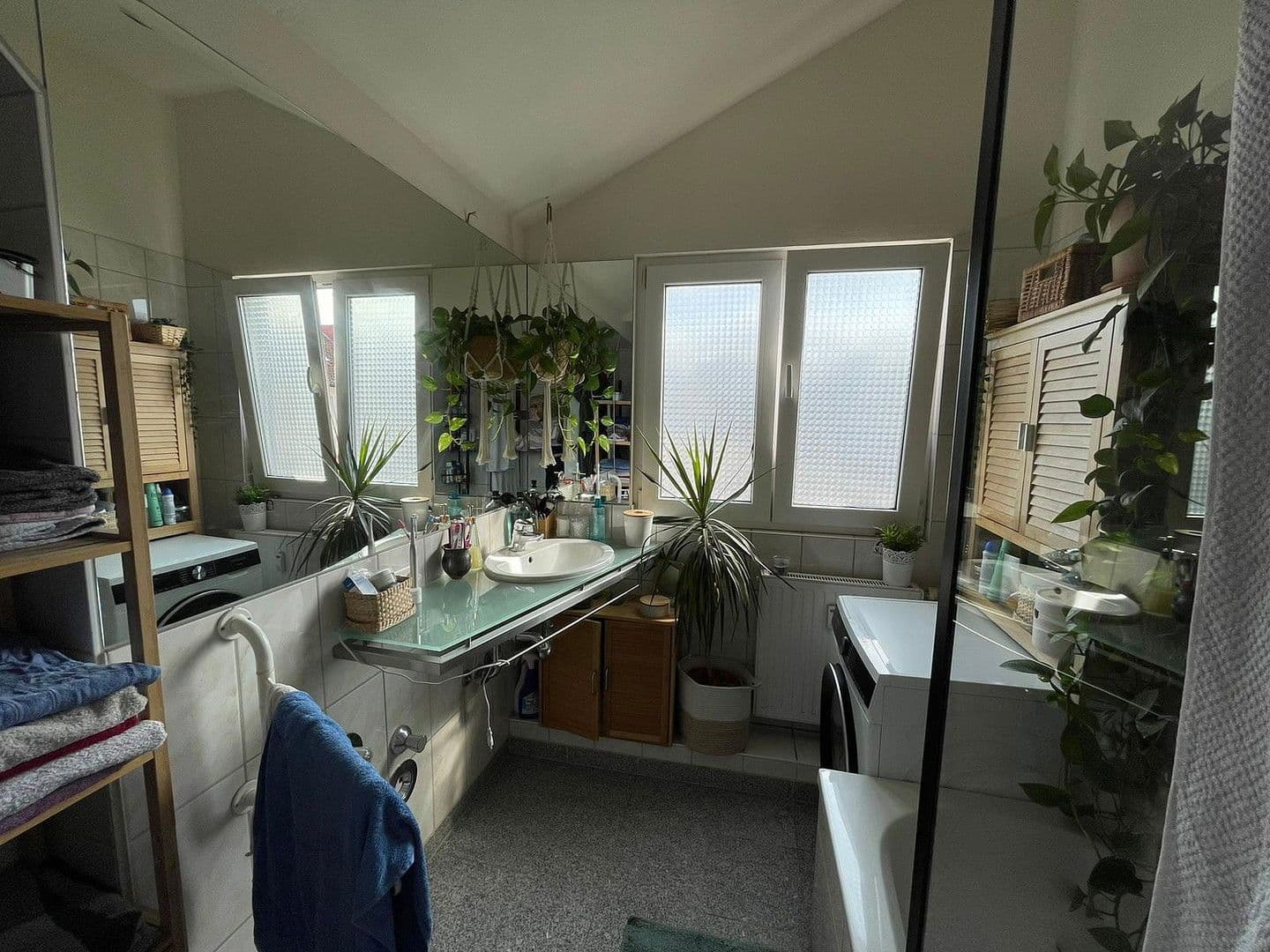 Prenájom bytu 3-izbový 69 m², Georgstr. 11, Osnabrück, Dolné Sasko Prenájom bytu 3-izbový 69 m², Georgstr. 11, Osnabrück, Dolné Sasko