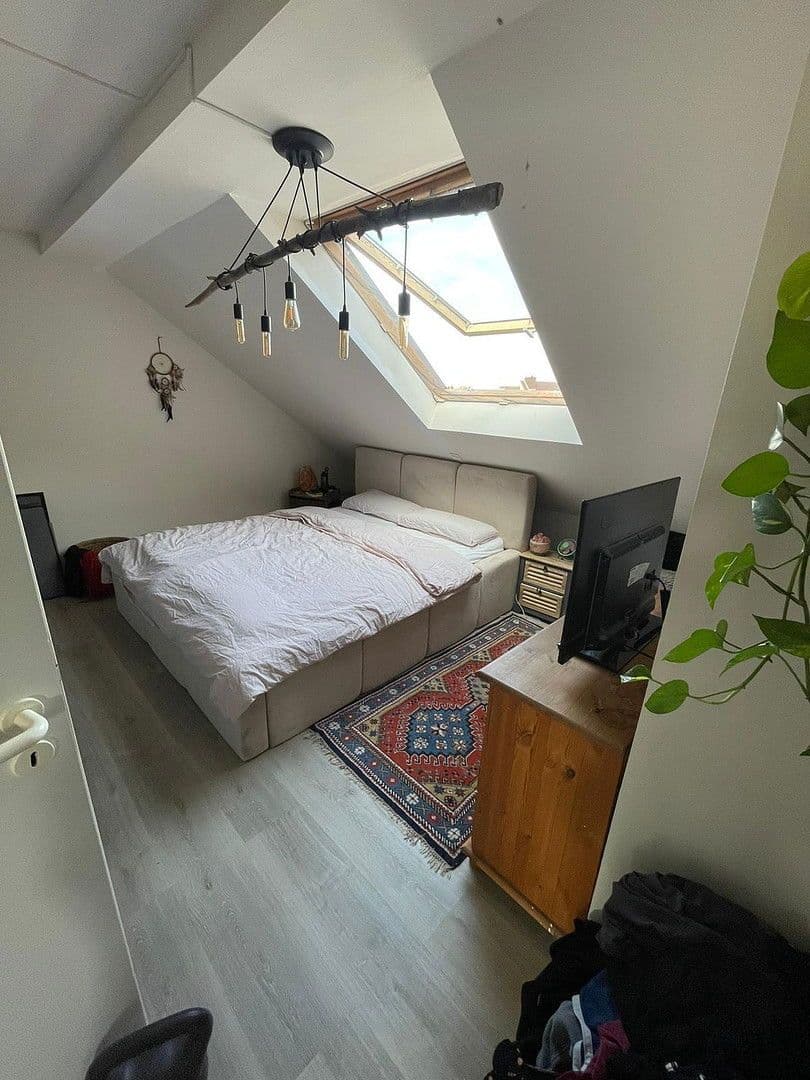 Prenájom bytu 3-izbový 69 m², Georgstr. 11, Osnabrück, Dolné Sasko Prenájom bytu 3-izbový 69 m², Georgstr. 11, Osnabrück, Dolné Sasko